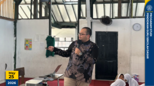 menjelaskan bahaya rokok